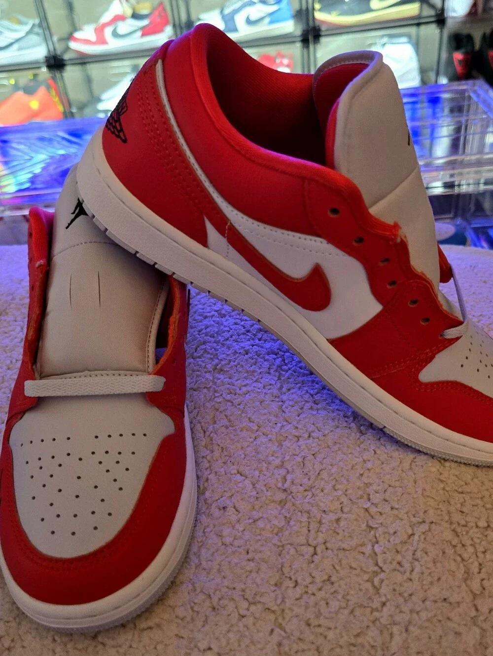 Men's Size 9 - Air Jordan 1 SE Low Chile Red/Summit White